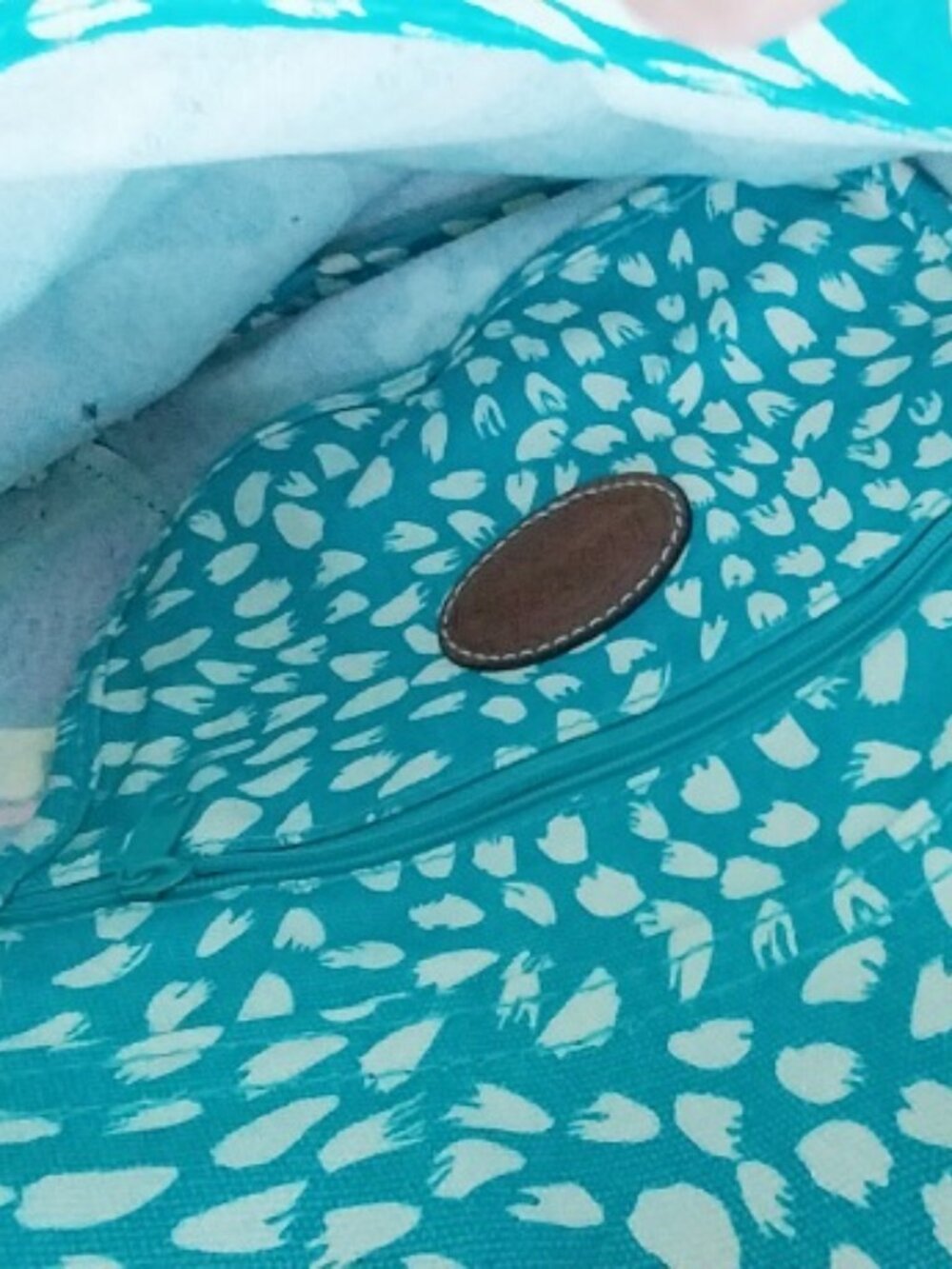 Fossil - Canvas & PVC Crossbody Bag - Picture 4 of 8